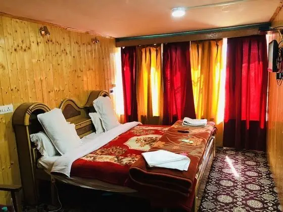 Deluxe Tek Büyük Yataklı Oda, Dağ Manzaralı