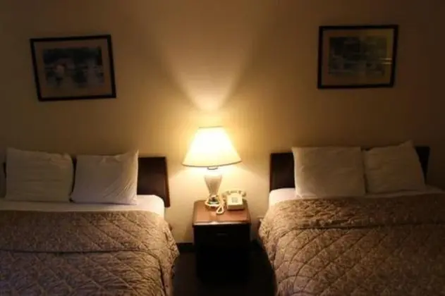 Standard Oda, 2 Büyük (Queen) Boy Yatak