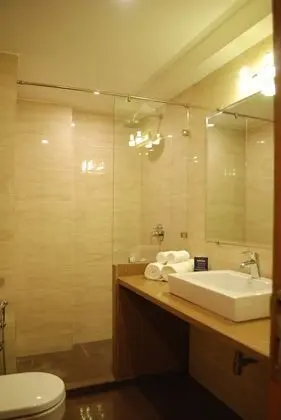 Luxury Tek Büyük Yataklı Oda, Şehir Manzaralı