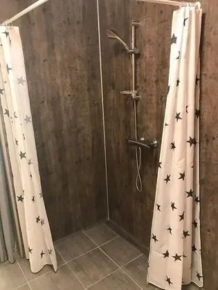 Tek Büyük veya İki Ayrı Yataklı Oda, Özel Banyo