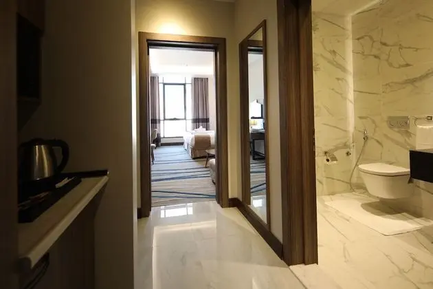 City Tek Büyük veya İki Ayrı Yataklı Oda