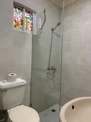 Junior Oda, 1 Büyük (Queen) Boy Yatak, Danışma, Şehir Manzaralı