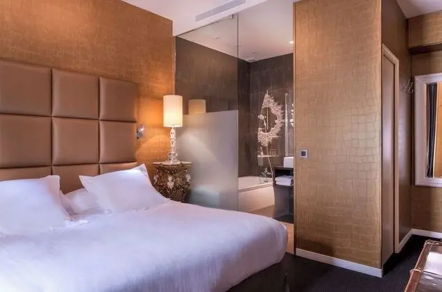 Comfort Tek Büyük Yataklı Oda
