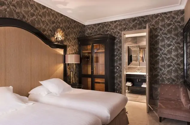 Deluxe Tek Büyük Yataklı Oda