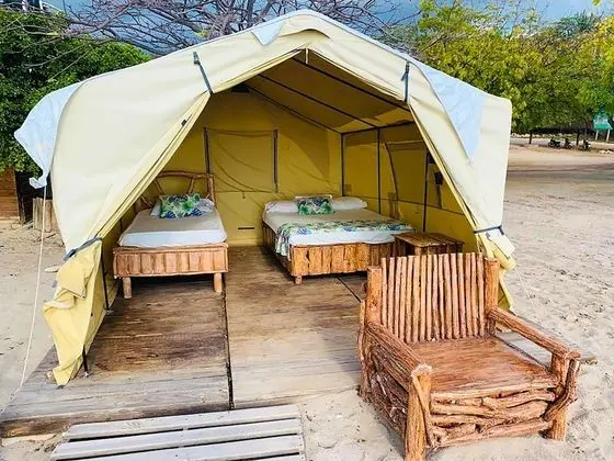 Ocean Front PRIMERA LINEA (3) Personas