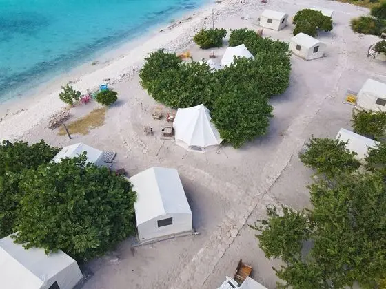 Ocean Front PRIMERA LINEA (3) Personas