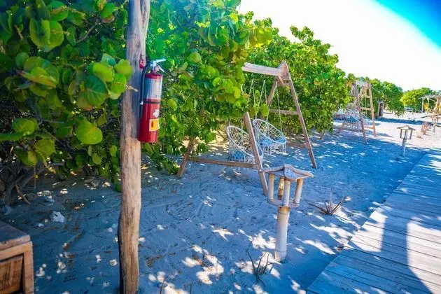 Ocean Front PRIMERA LINEA (4) Personas