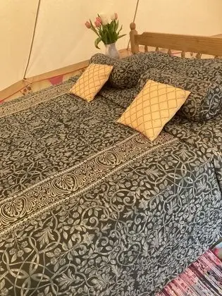 Kulübe, 1 En Büyük (King) Boy Yatak