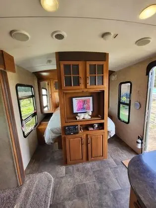 Comfort Süit, Özel Banyo, Bahçe Manzaralı (Nayeli Too Family RV)