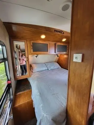 Comfort Süit, Özel Banyo, Bahçe Manzaralı (Nayeli Too Family RV)