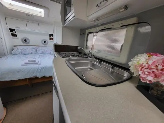 Standard Karavan, Banyolu/Duşlu (Nayeli)