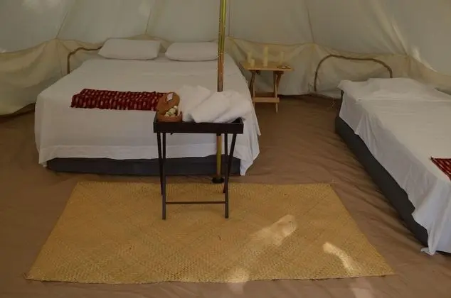 Luxury Çadır, 1 Büyük (Queen) Boy Yatak, Denize Sıfır