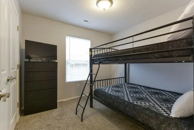 Daire (GlamRus Digs- Sleeps 16+ - Perfect lo)