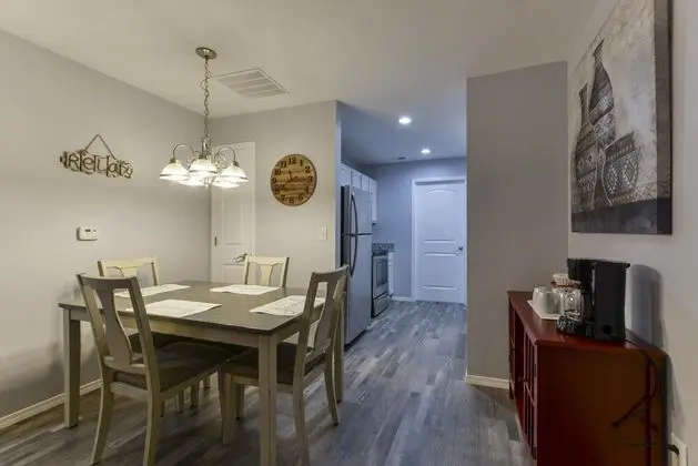 Daire (GlamRus Digs- Sleeps 16+ - Perfect lo)