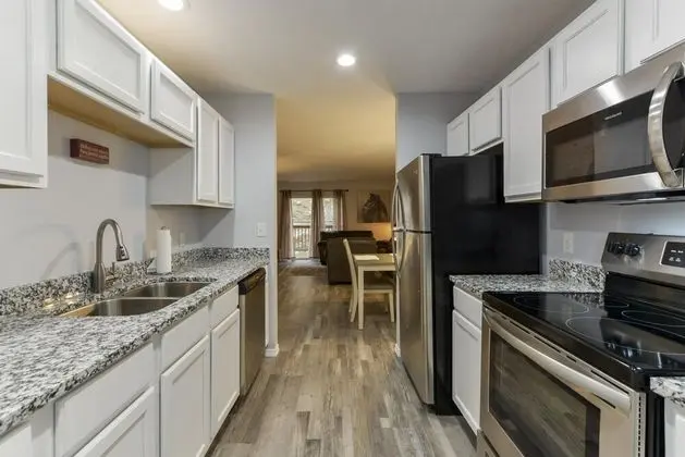 Daire (GlamRus Digs- Sleeps 16+ - Perfect lo)