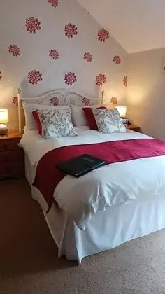 Standard Tek Büyük veya İki Ayrı Yataklı Oda, Banyolu/Duşlu (Room 7)