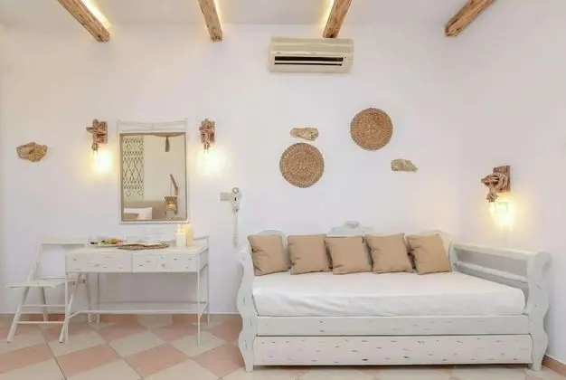 Superior Garden & Sea View Apartment