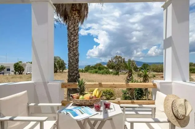 Superior Garden & Sea View Apartment