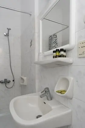 Classic Üç Kişilik Oda