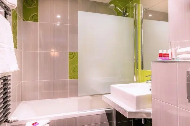 Classic Tek Büyük veya İki Ayrı Yataklı Oda