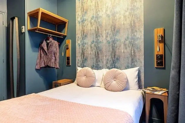 Tek Büyük veya İki Ayrı Yataklı Oda, Avlu Manzaralı (Glasgow)