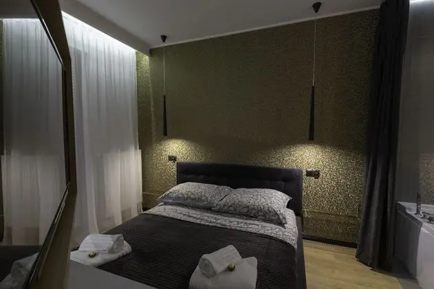 Superior Stüdyo Süit, Avlu Manzaralı (117)