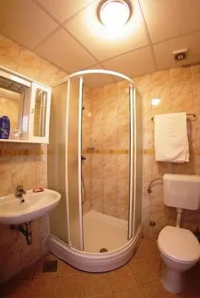 Romantic Tek Büyük Yataklı Oda, Balkon, Deniz Manzaralı