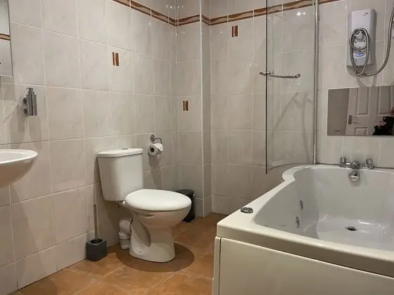 İki Ayrı Yataklı Oda, Banyolu/Duşlu (Bath/Shower)