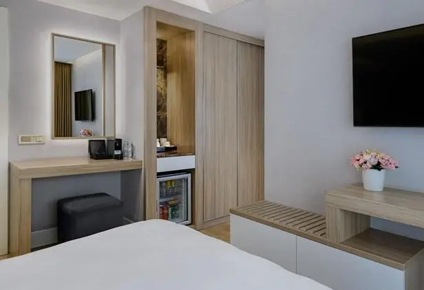Aile Odası, Şehir Manzaralı