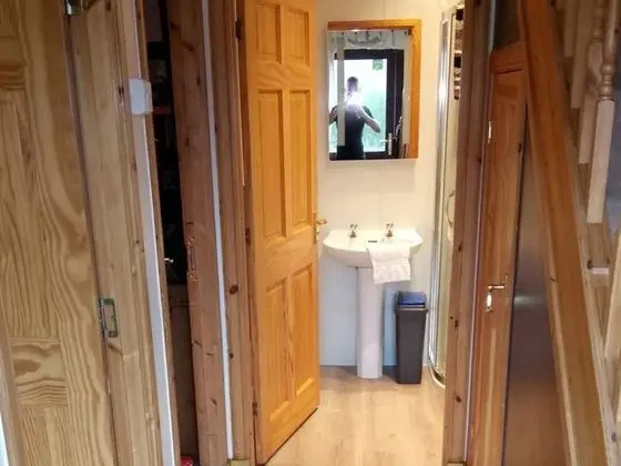Tek Kişilik Oda, Özel Banyo (Private shower facilities)