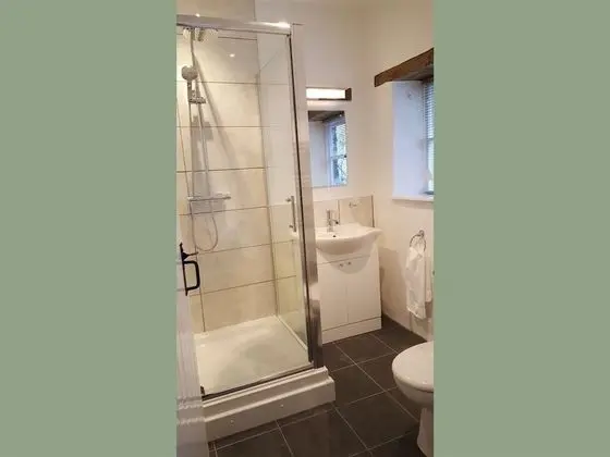 Kır Evi, Özel Banyo (The Granary)