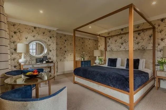 Superior Oda, 1 En Büyük (King) Boy Yatak, Sigara İçilmez (Four Poster Bed)