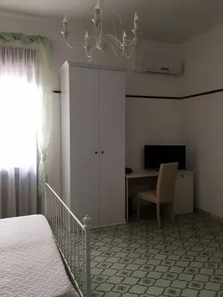 Dört Kişilik Oda, Özel Banyo (Melograno)