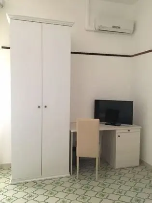 Dört Kişilik Oda, Özel Banyo (Melograno)
