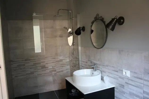 Tek Büyük Yataklı Oda, Özel Banyo (Ginevra)