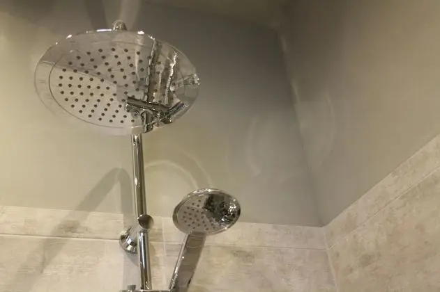 Tek Büyük Yataklı Oda, Özel Banyo (Ginevra)