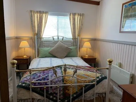 Comfort Tek Büyük Yataklı Oda (Lavender Room)