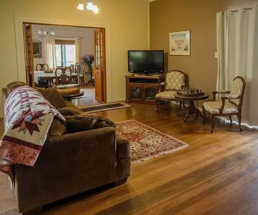 Comfort Tek Büyük Yataklı Oda (Lavender Room)