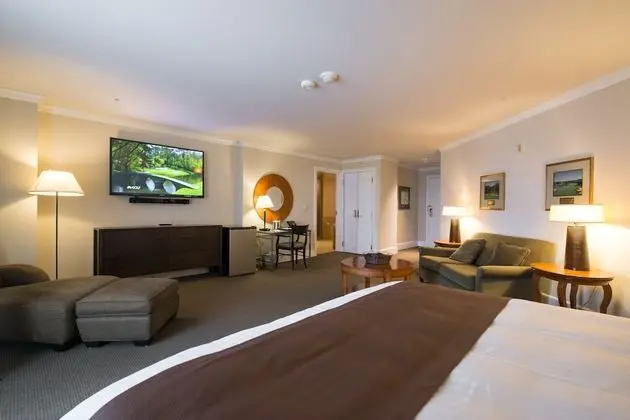 Luxury Süit, 1 En Büyük (King) Boy Yatak, Balkon, Golf Manzaralı