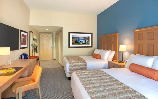 Deluxe Oda, 2 Büyük (Queen) Boy Yatak, Dağ Manzaralı (Premium Queen Room)