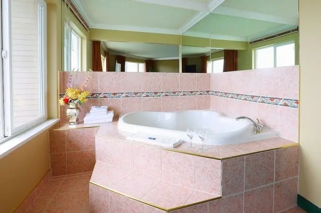 Honeymoon Oda, 1 En Büyük (King) Boy Yatak, Sıcak Su Küveti, Okyanus Manzaralı