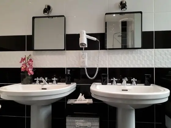 Premium Tek Büyük veya İki Ayrı Yataklı Oda, Engellilere Uygun (Mobilité réduite-Toulouse)