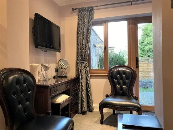 Deluxe Tek Büyük Yataklı Oda, Teras, Bahçe Manzaralı