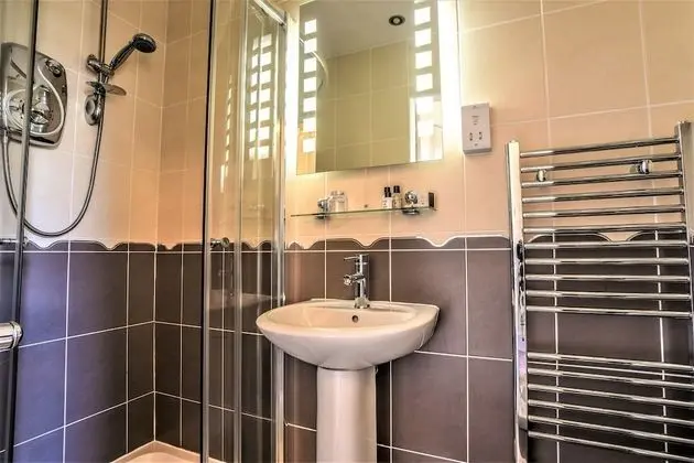 Family Dört Kişilik Oda, Banyolu/Duşlu