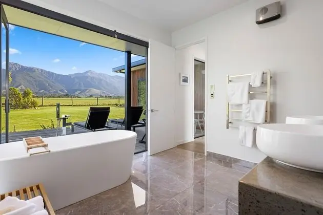 Luxury Bungalov, 1 En Büyük (King) Boy Yatak, Sigara İçilmez, Okyanus Manzaralı