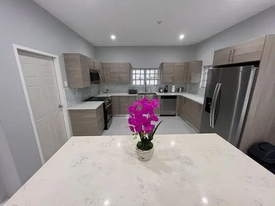 Ev (Glencoe Townhome with Loft Jacuzzi an)
