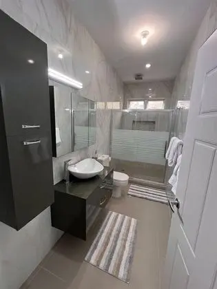 Ev (Glencoe Townhome with Loft Jacuzzi an)