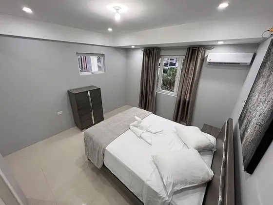Ev (Glencoe Townhome with Loft Jacuzzi an)