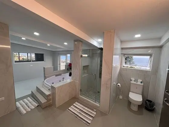 Ev (Glencoe Townhome with Loft Jacuzzi an)