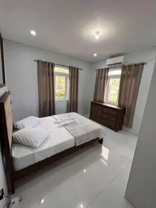 Ev (Glencoe Townhome with Loft Jacuzzi an)